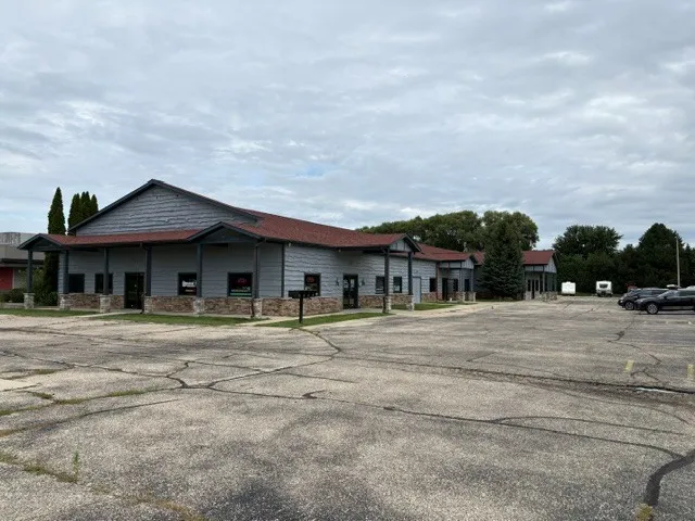 Highway 50 Delavan Space — 5574 Highway 50, Delavan