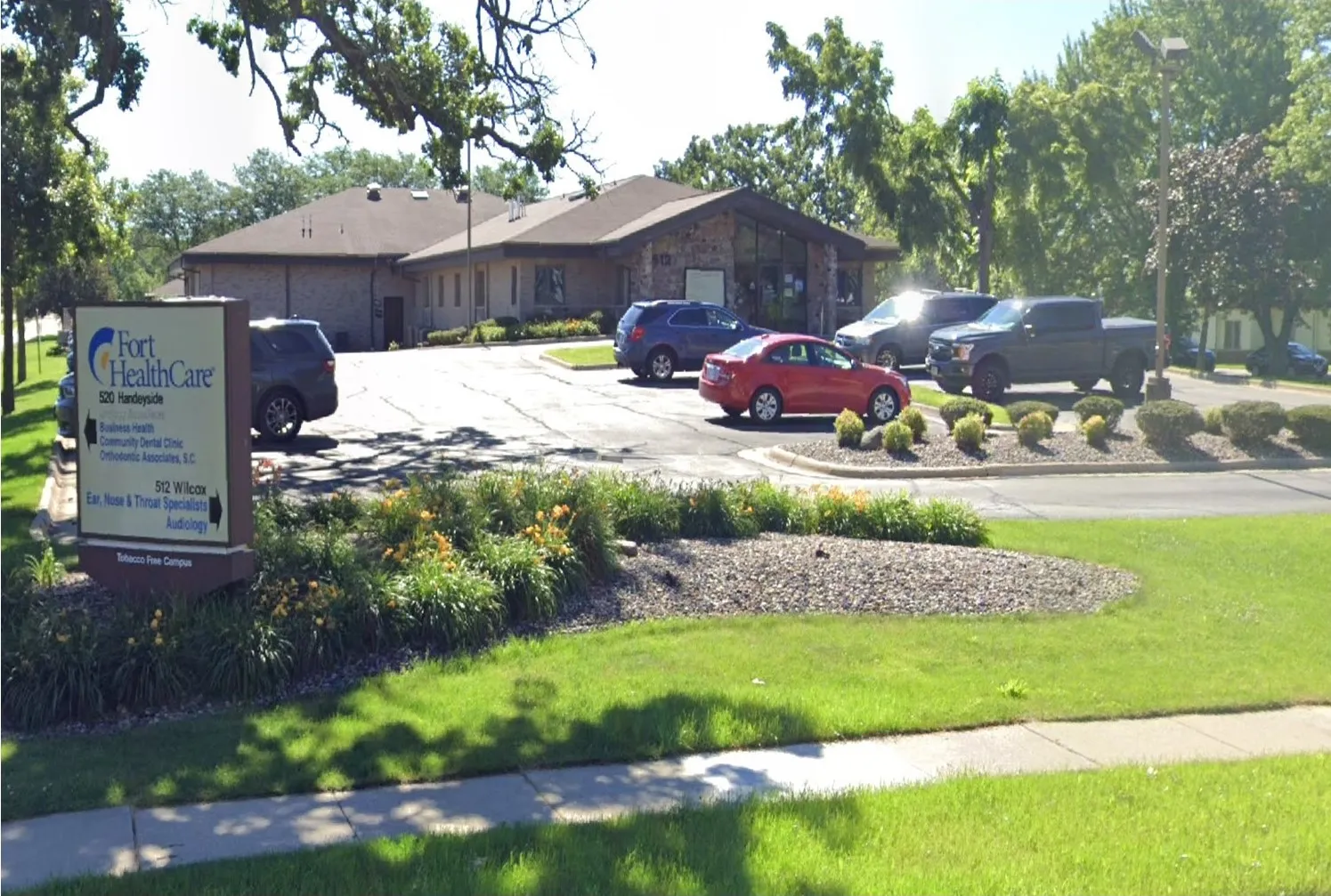 Fort Atkinson Medical Building — 512 Wilcox 520 Handeyside, Fort Atkinson