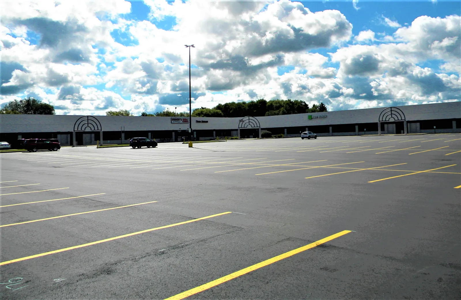 Galleria on Prairie — 2711-2759 Prairie Ave., Beloit