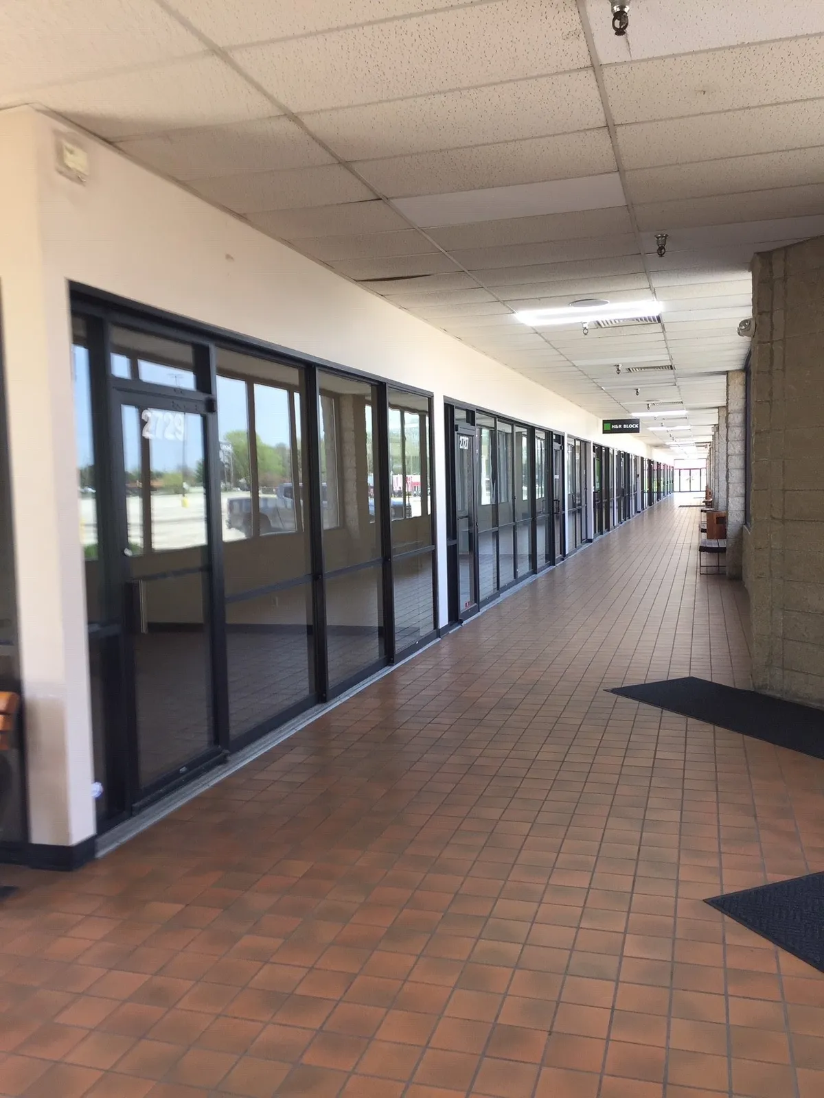 Galleria on Prairie — 2711-2759 Prairie Ave., Beloit