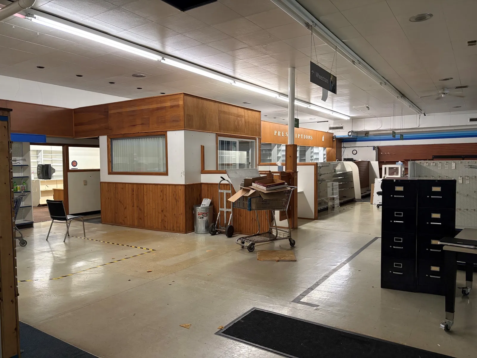 Woodward Ave Retail — 1006 Woodward Avenue, Beloit